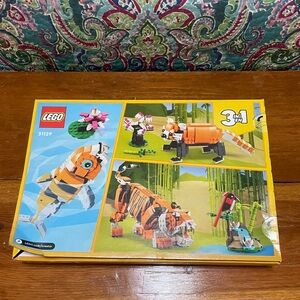 LEGO Creator 3-in-1 Majestic Tiger set